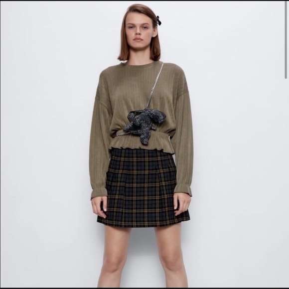 Zara Peplum Hem Ribbed Sweater in Olive Green Size Medium - Picture 2 of 8